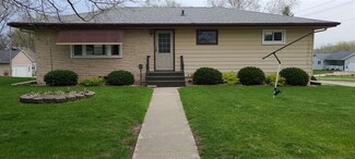 342 S Alta Ave, New Hampton, IA 50659