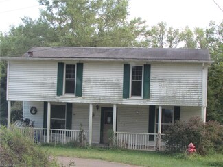 435 W South St, Harrisville, WV 26362