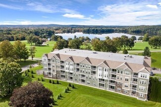 3 Peters Farm Way Unit 405, Westborough, MA 01581