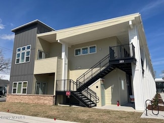 203 Wright St Unit 111, Wilmington, NC 28401