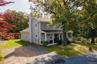 191 White Schoolhouse Rd, Rhinebeck, NY 12572