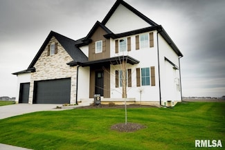 6654 Meghan Ave, Bettendorf, IA 52722