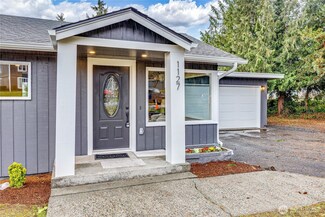 1127 Callahan Dr, Bremerton, WA 98310