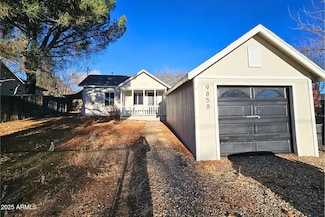 9858 Eighth St, Mayer, AZ 86333