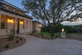 703 Silver Hill Rd, Horseshoe Bay, TX 78657