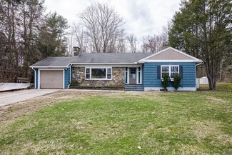 252 Thompson Rd, Webster, MA 01570