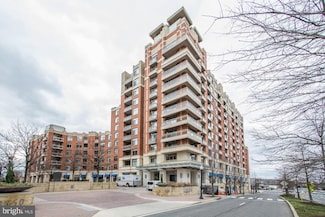 3600 S Glebe Rd Unit 215W, Arlington, VA 22202