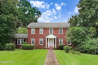 206 Summit Ave, Kinston, NC 28501