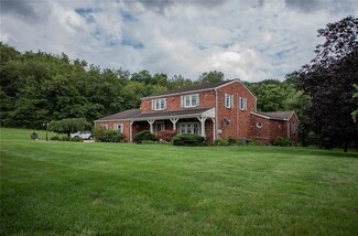 301 Mcwilliams Rd, Trafford, PA 15085