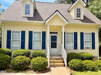 215 W Chestnut Ave, Wake Forest, NC 27587