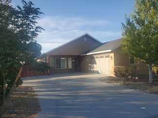 101 E Pangborn St, Lone Pine, CA 93545