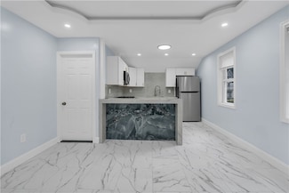 458 High St Unit 3-L, Central Falls, RI 02863