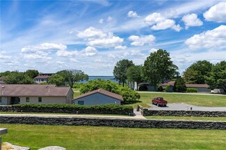 111 Windward Ln, Bristol, RI 02809