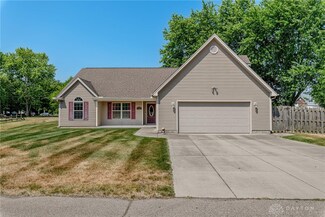 15 East St, Cedarville, OH 45314
