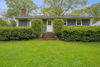 642 Bradley St, East Haven, CT 06512