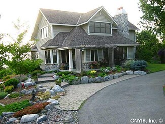 6979 Clematis Cir, La Fayette, NY 13084