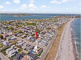 71 J St, Hull, MA 02045