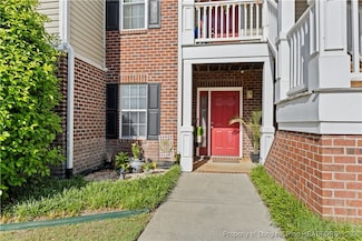 300 Bubble Creek Ct Unit 1, Fayetteville, NC 28311