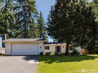 3160 SE Pierson St, Port Orchard, WA 98366