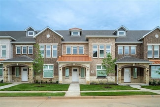 508 Season St, Red Oak, TX 75154