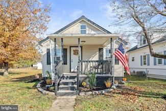 12 Chester Ave, Pennsville Township, NJ 08023