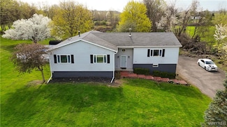 5864 W Sweden Rd, Bergen, NY 14416