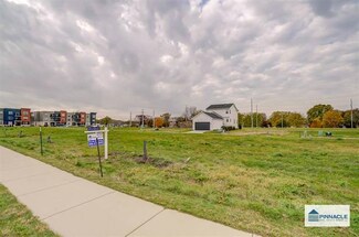 806 Ivy St, Madison, WI 53714