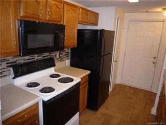 1649A Arlyn Cir Unit A, Charlotte, NC 28213