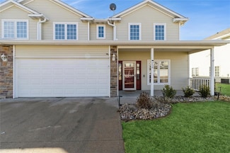 958 Red Hawk Way SE, Altoona, IA 50009