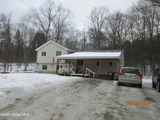 126 Honey Hill Ln, Granville, NY 12832