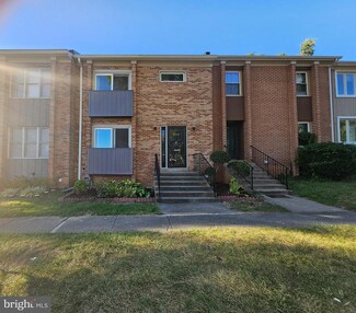 8324 Highcliffe Ct, Annandale, VA 22003