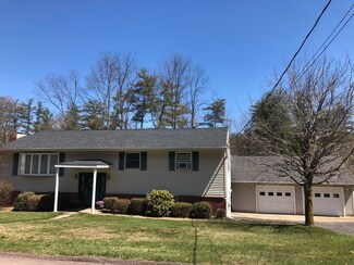 720 Park Ave, Shavertown, PA 18708