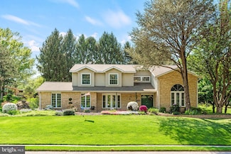 3672 Cimmeron Rd, York, PA 17402