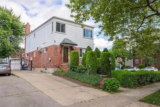 67-59 197th St, Flushing, NY 11365