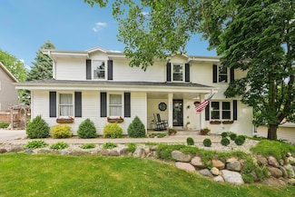 2924 Minot Ln, Waukesha, WI 53188