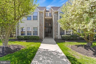 36 Summit Ct, Marlton, NJ 08053