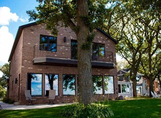 1006 Lake St, Milford, IA 51351