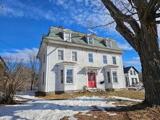 53 Main St, Phillips, ME 04966