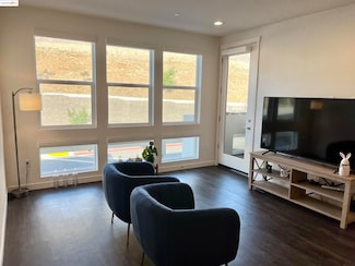 2700 Wildflower Station Place Unit 93, Antioch, CA 94531
