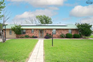 121 Berend Acres, Windthorst, TX 76389