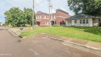 124 E Second St, Long Beach, MS 39560