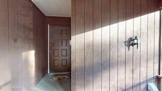 704 Dover St, Southern Pines, NC 28387