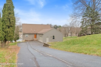 614 Wynonah Dr, Auburn, PA 17922