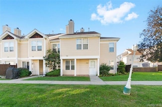 2910 Whispering Hills Dr, Chester, NY 10918