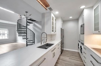 1074 Peachtree Walk NE Unit B504, Atlanta, GA 30309