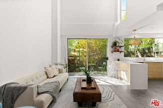 1244 14th St Unit C, Santa Monica, CA 90404