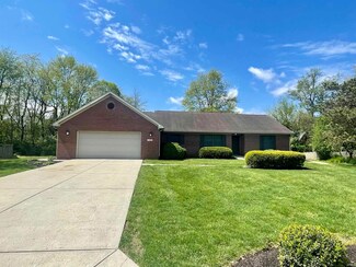 201 N Crosscreek Dr, Muncie, IN 47304