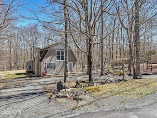 141 Karl Hope Blvd, Lackawaxen, PA 18435