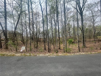 1608 Banchory Cir, Walhalla, SC 29691