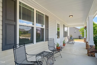 357 Sherrill Farm Dr, Benson, NC 27504